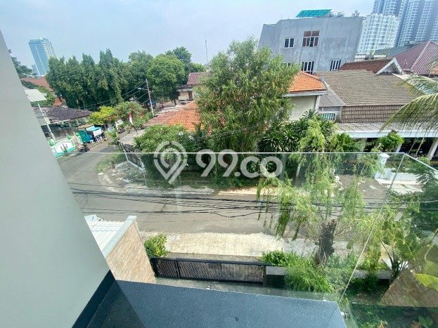 For Sale! Luxury House LT 189m2 Desain Elegan di Gandaria For Sale! Luxury House LT 189m2 Desain Elegan di Gandaria