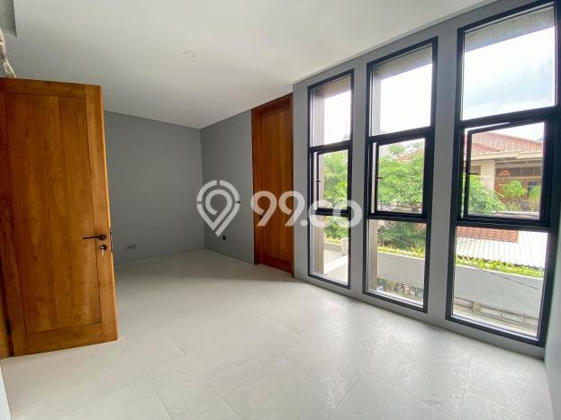 For Sale! Premium House LT 120m2 Desain Elegan di Pondok Indah For Sale! Premium House LT 120m2 Desain Elegan di Pondok Indah