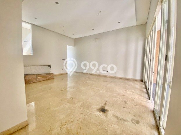 For Sale! Luxury House LT 189m2 Desain Elegan di Gandaria For Sale! Luxury House LT 189m2 Desain Elegan di Gandaria