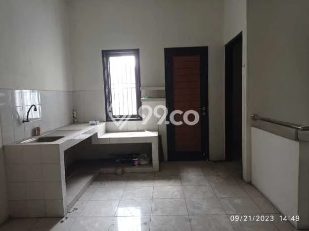 Area Ramai! Ruko Dijual di Cipedes untuk Bisnis Luas Bangunan 168m2 Area Ramai! Ruko Dijual di Cipedes untuk Bisnis Luas Bangunan 168m2