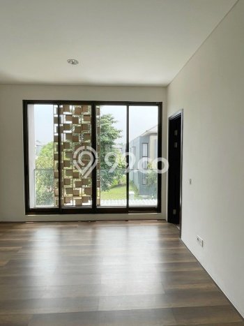 Rumah Elit Modern Tanpa Renovasi di BSD Tangerang Rumah Elit Modern Tanpa Renovasi di BSD Tangerang