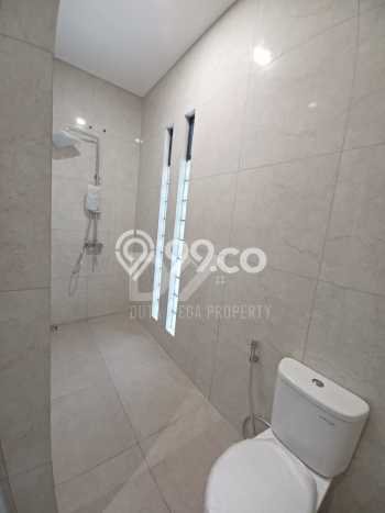 Rumah Elit Modern Siap Huni di BSD Nusaloka Tangerang Rumah Elit Modern Siap Huni di BSD Nusaloka Tangerang
