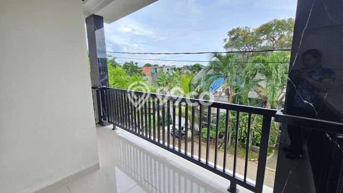 For Sale Hunian Rumah Nyaman 3 KT di Bintaro, Tangerang Selatan For Sale Hunian Rumah Nyaman 3 KT di Bintaro, Tangerang Selatan