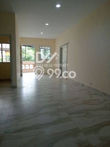 Jual Cepat Hunian Elegan Klasik di Tangerang Selatan Jual Cepat Hunian Elegan Klasik di Tangerang Selatan