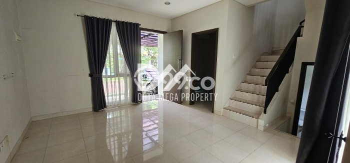 Rumah Luas Asri 3 KT Siap Pakai di BSD Nusaloka Tangerang Rumah Luas Asri 3 KT Siap Pakai di BSD Nusaloka Tangerang