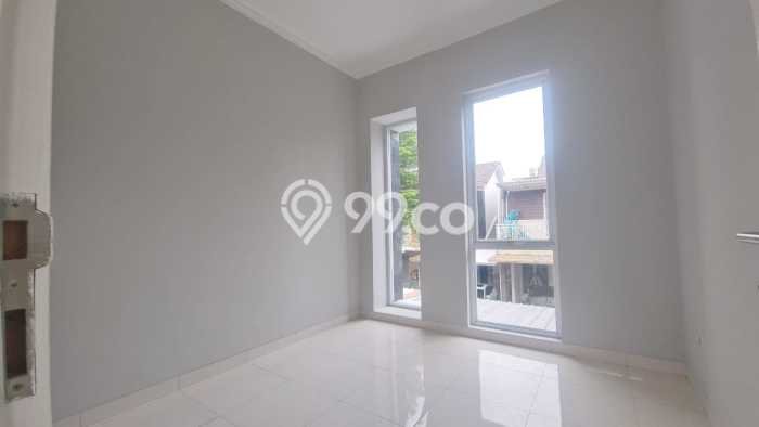 Rumah Modern 3 Kamar LT 72m2 di Graha Raya Rumah Modern 3 Kamar LT 72m2 di Graha Raya