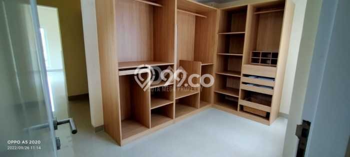Dijual Rumah Luas Elegan Dengan View Eksklusif di Villa Melati Mas, Tangerang Selatan Dijual Rumah Luas Elegan Dengan View Eksklusif di Villa Melati Mas, Tangerang Selatan