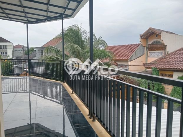 Jual Cepat Hunian Elegan Klasik di Tangerang Selatan Jual Cepat Hunian Elegan Klasik di Tangerang Selatan