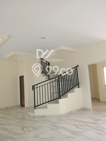 Jual Cepat Hunian Elegan Klasik di Tangerang Selatan Jual Cepat Hunian Elegan Klasik di Tangerang Selatan