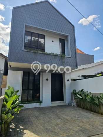 Rumah Modern Minimalis 3 KT Bisa Langsung Pindah di Serpong Utara Rumah Modern Minimalis 3 KT Bisa Langsung Pindah di Serpong Utara