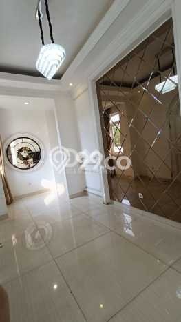 Hunian Mewah LB 550m2 Siap Huni Desain Elegan di Modernland, Tangerang Hunian Mewah LB 550m2 Siap Huni Desain Elegan di Modernland, Tangerang