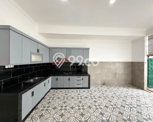Dijual Rumah Premium dengan Fasilitas Sekitar Komplit di Cilandak, Jakarta Selatan Dijual Rumah Premium dengan Fasilitas Sekitar Komplit di Cilandak, Jakarta Selatan