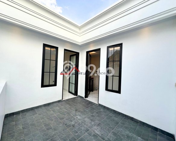 Siap Huni Rumah Mewah 4 Kamar di Jagakarsa Dekat ke Mana Saja Siap Huni Rumah Mewah 4 Kamar di Jagakarsa Dekat ke Mana Saja
