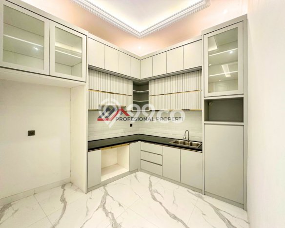 Siap Huni Rumah Mewah 4 Kamar di Jagakarsa Dekat ke Mana Saja Siap Huni Rumah Mewah 4 Kamar di Jagakarsa Dekat ke Mana Saja