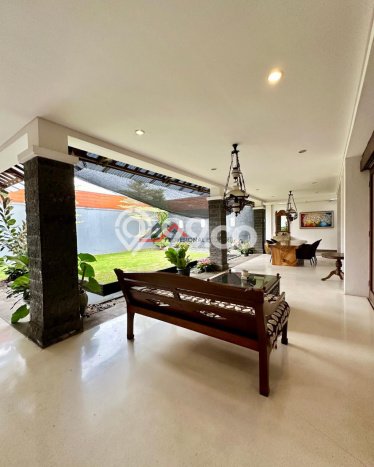 Hunian Mewah Dijual LT 1400m2 di Jagakarsa, Jakarta Selatan Hunian Mewah Dijual LT 1400m2 di Jagakarsa, Jakarta Selatan