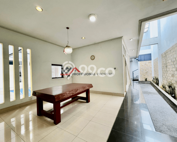 Dijual Rumah Premium dengan Fasilitas Sekitar Komplit di Cilandak, Jakarta Selatan Dijual Rumah Premium dengan Fasilitas Sekitar Komplit di Cilandak, Jakarta Selatan