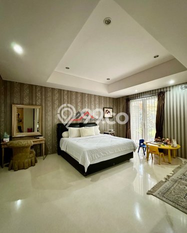 Hunian Mewah Dijual LT 1400m2 di Jagakarsa, Jakarta Selatan Hunian Mewah Dijual LT 1400m2 di Jagakarsa, Jakarta Selatan