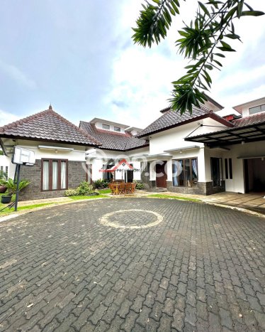 Hunian Mewah Dijual LT 1400m2 di Jagakarsa, Jakarta Selatan Hunian Mewah Dijual LT 1400m2 di Jagakarsa, Jakarta Selatan
