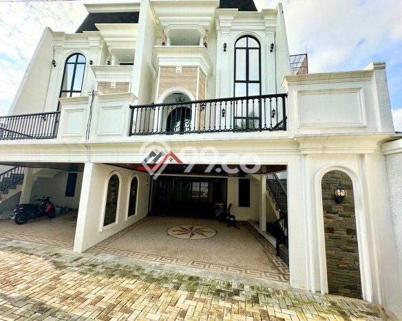 Siap Huni Rumah Mewah 4 Kamar di Jagakarsa Dekat ke Mana Saja Siap Huni Rumah Mewah 4 Kamar di Jagakarsa Dekat ke Mana Saja