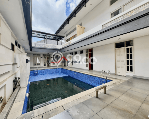 Dijual Rumah Premium dengan Fasilitas Sekitar Komplit di Cilandak, Jakarta Selatan Dijual Rumah Premium dengan Fasilitas Sekitar Komplit di Cilandak, Jakarta Selatan