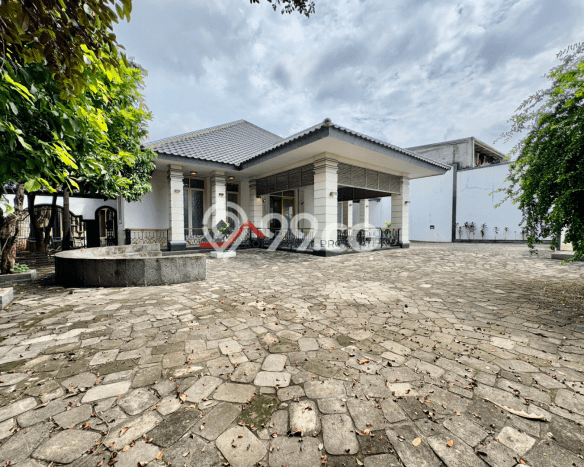 Dijual Rumah Premium dengan Fasilitas Sekitar Komplit di Cilandak, Jakarta Selatan Dijual Rumah Premium dengan Fasilitas Sekitar Komplit di Cilandak, Jakarta Selatan