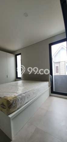 Rumah Strategis Minimalis Lb 73m2 di Serpong, Tangerang Selatan Rumah Strategis Minimalis Lb 73m2 di Serpong, Tangerang Selatan