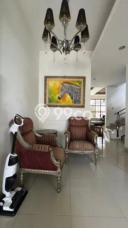 Rumah Mewah Dijual LT 195m2 di Cinere, Depok Rumah Mewah Dijual LT 195m2 di Cinere, Depok