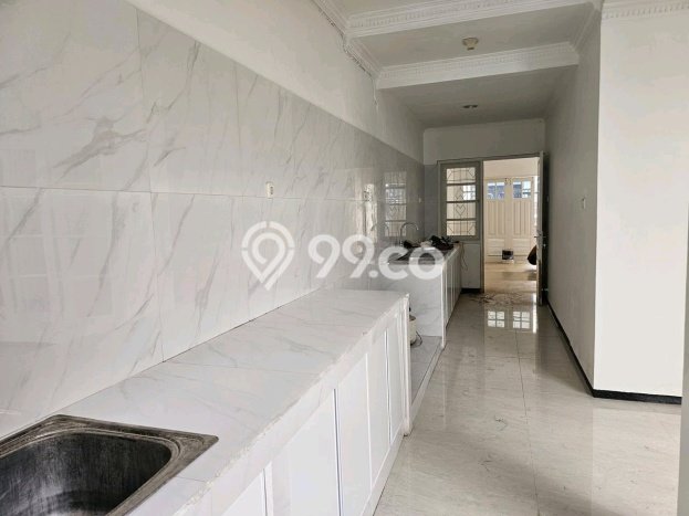Dijual Rumah Premium dengan Fasilitas Sekitar Komplit di Wiyung, Surabaya Dijual Rumah Premium dengan Fasilitas Sekitar Komplit di Wiyung, Surabaya