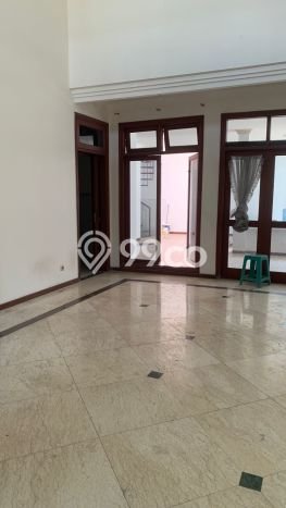 Rumah Elit Modern Siap Huni di Mayjen Sungkono Surabaya Rumah Elit Modern Siap Huni di Mayjen Sungkono Surabaya