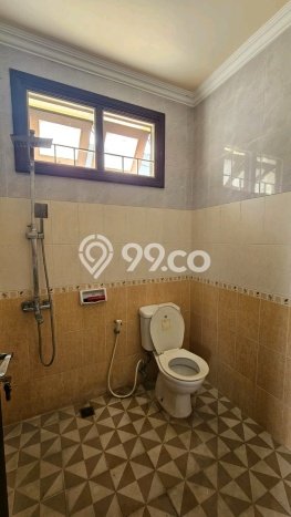 Hot Offer Hunian Mewah Ideal dan Luas di Lakarsantri, Surabaya Hot Offer Hunian Mewah Ideal dan Luas di Lakarsantri, Surabaya