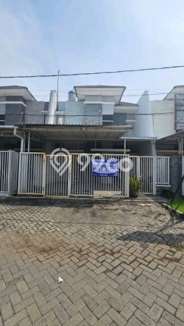 Rumah Strategis Modern Lb 122m2 di Waru, Sidoarjo Rumah Strategis Modern Lb 122m2 di Waru, Sidoarjo