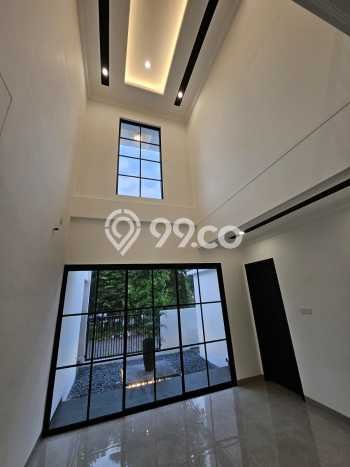 For Sale! Luxury House LT 153m2 Desain Elegan di Kedung Baruk For Sale! Luxury House LT 153m2 Desain Elegan di Kedung Baruk