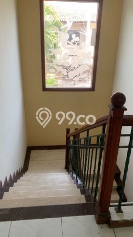 Rumah Elit Modern Siap Huni di Mayjen Sungkono Surabaya Rumah Elit Modern Siap Huni di Mayjen Sungkono Surabaya