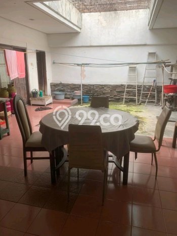 Siap Huni Hunian Elit 4 Kamar di Wonokromo Dekat ke Mana Saja Siap Huni Hunian Elit 4 Kamar di Wonokromo Dekat ke Mana Saja