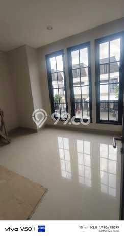 Disewakan Cepat Rumah Kondisi Baik di Area Wiyung, Surabaya Disewakan Cepat Rumah Kondisi Baik di Area Wiyung, Surabaya