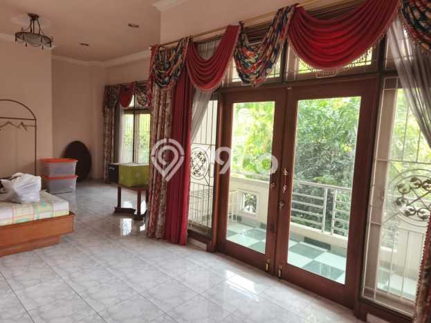 Dijual Rumah Mewah Megah Dengan View Eksklusif di Pakuwon Indah, Surabaya Dijual Rumah Mewah Megah Dengan View Eksklusif di Pakuwon Indah, Surabaya