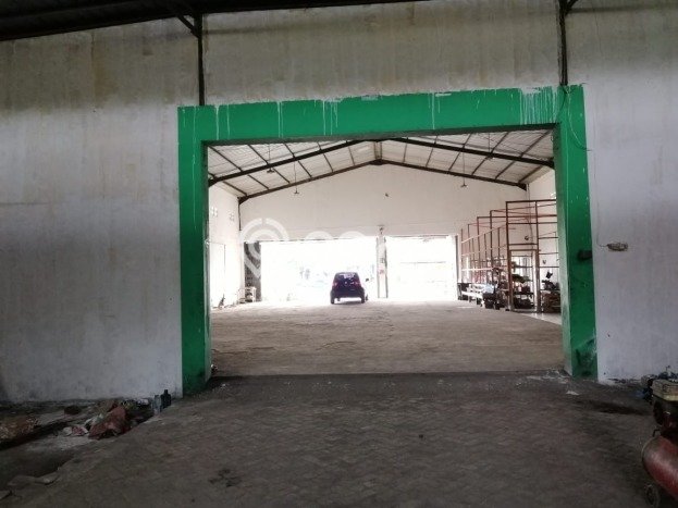 Unit Gudang Paling Strategis di Benowo Surabaya dengan LB 600m2 Unit Gudang Paling Strategis di Benowo Surabaya dengan LB 600m2