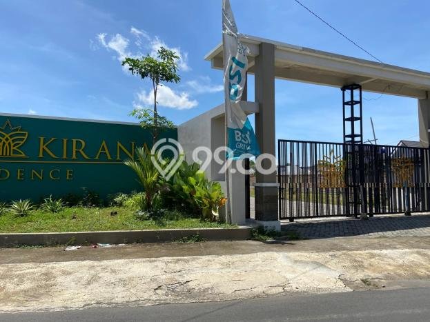Rumah Minimalis 3 KT LT 77m2 di Solo Baru Rumah Minimalis 3 KT LT 77m2 di Solo Baru