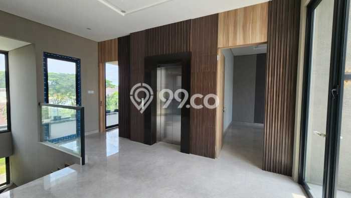 Rumah Elit Modern Tanpa Renovasi di Citraland Surabaya Rumah Elit Modern Tanpa Renovasi di Citraland Surabaya