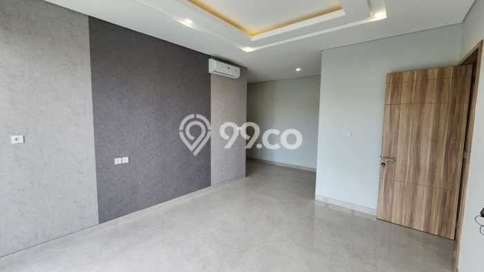 Rumah Elit Modern Tanpa Renovasi di Citraland Surabaya Rumah Elit Modern Tanpa Renovasi di Citraland Surabaya