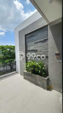 Rumah Elit Modern Tanpa Renovasi di Citraland Surabaya Rumah Elit Modern Tanpa Renovasi di Citraland Surabaya