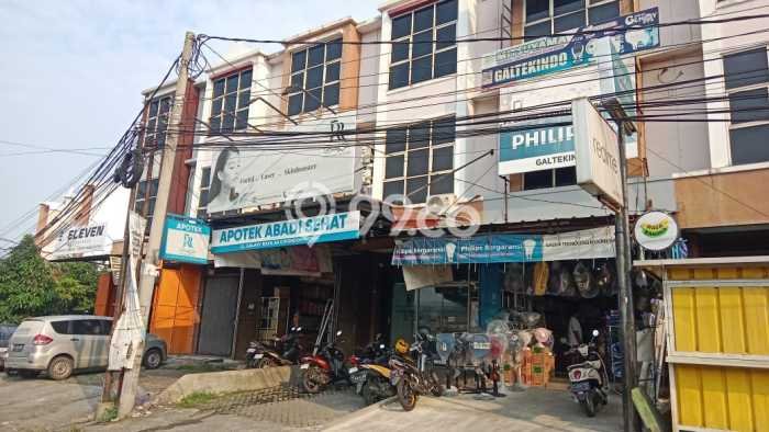 Area Ramai! Ruko Dijual di Cipondoh untuk Bisnis Luas Bangunan 100m2 Area Ramai! Ruko Dijual di Cipondoh untuk Bisnis Luas Bangunan 100m2