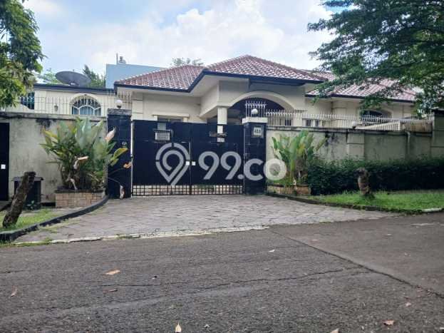 For Sale Rumah Mewah Exclusive di Ciputat Timur, Tangerang Selatan For Sale Rumah Mewah Exclusive di Ciputat Timur, Tangerang Selatan