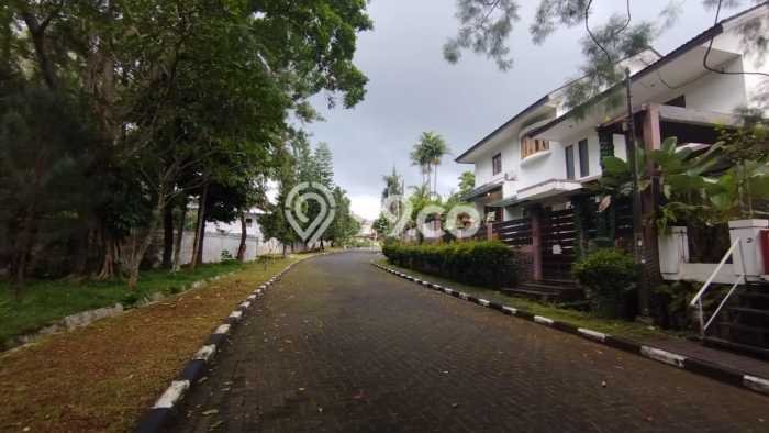 Dijual Rumah Elit Exclusive di Ciputat Timur, Tangerang Selatan Dijual Rumah Elit Exclusive di Ciputat Timur, Tangerang Selatan