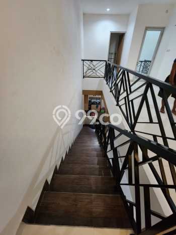Jual Rumah Eksklusif 4 KT di Harapan Indah, Bekasi Jual Rumah Eksklusif 4 KT di Harapan Indah, Bekasi