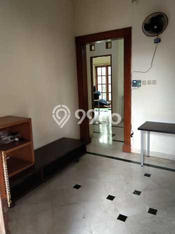 Rumah sewa siap huni 3 Kamar Tidur di Pejaten, Jakarta Selatan Rumah sewa siap huni 3 Kamar Tidur di Pejaten, Jakarta Selatan