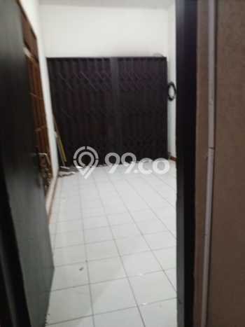Disewakan! Rumah 2 Kamar Tidur &
2 Kamar Mandi di Cipete, Jakarta Selatan Disewakan! Rumah 2 Kamar Tidur &
2 Kamar Mandi di Cipete, Jakarta Selatan
