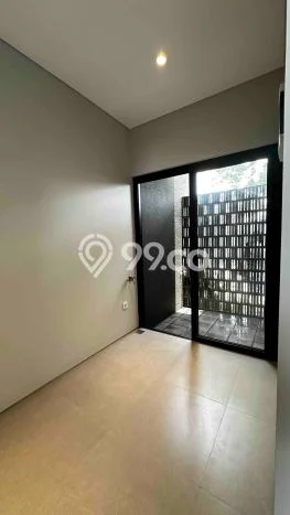 Rumah Modern Minimalis 4 Kamar Bisa Langsung Pindah di Ciputat Rumah Modern Minimalis 4 Kamar Bisa Langsung Pindah di Ciputat