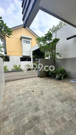 For Sale Rumah 4 Kamar Lokasi Strategis Nyaman dan Strategis di Serpong For Sale Rumah 4 Kamar Lokasi Strategis Nyaman dan Strategis di Serpong