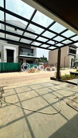 Siap Huni Rumah Mewah 6 Kamar di Cilandak Dekat ke Mana Pun Siap Huni Rumah Mewah 6 Kamar di Cilandak Dekat ke Mana Pun